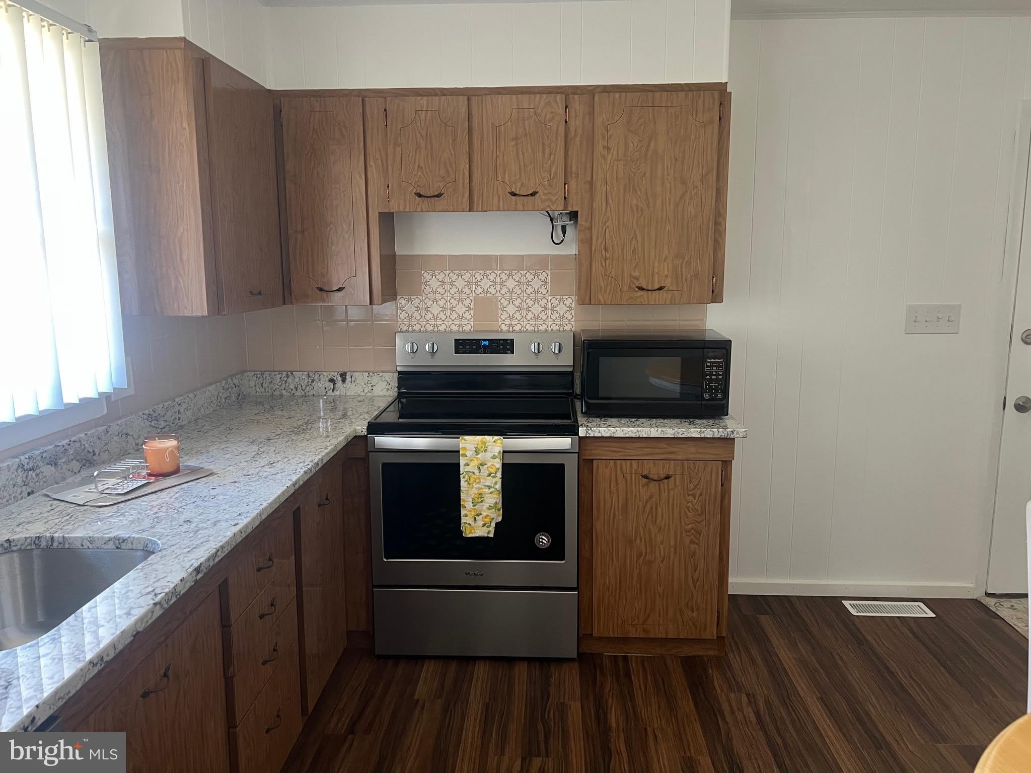 705 BAYBERRY Road – photo 4