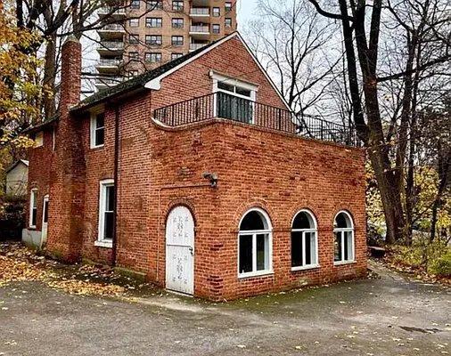 775 Kappock Street – photo 5