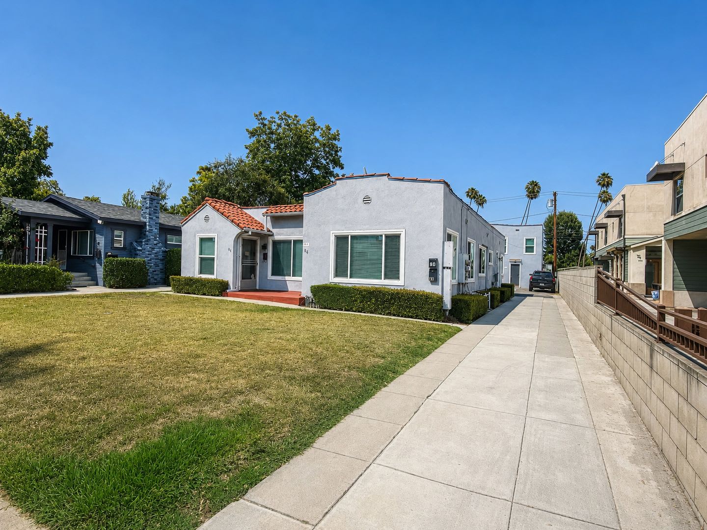 88 S.Allen Ave – photo 1