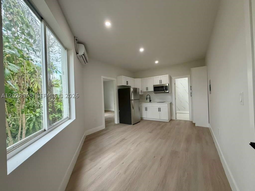 2425 SW 6th St – photo 1
