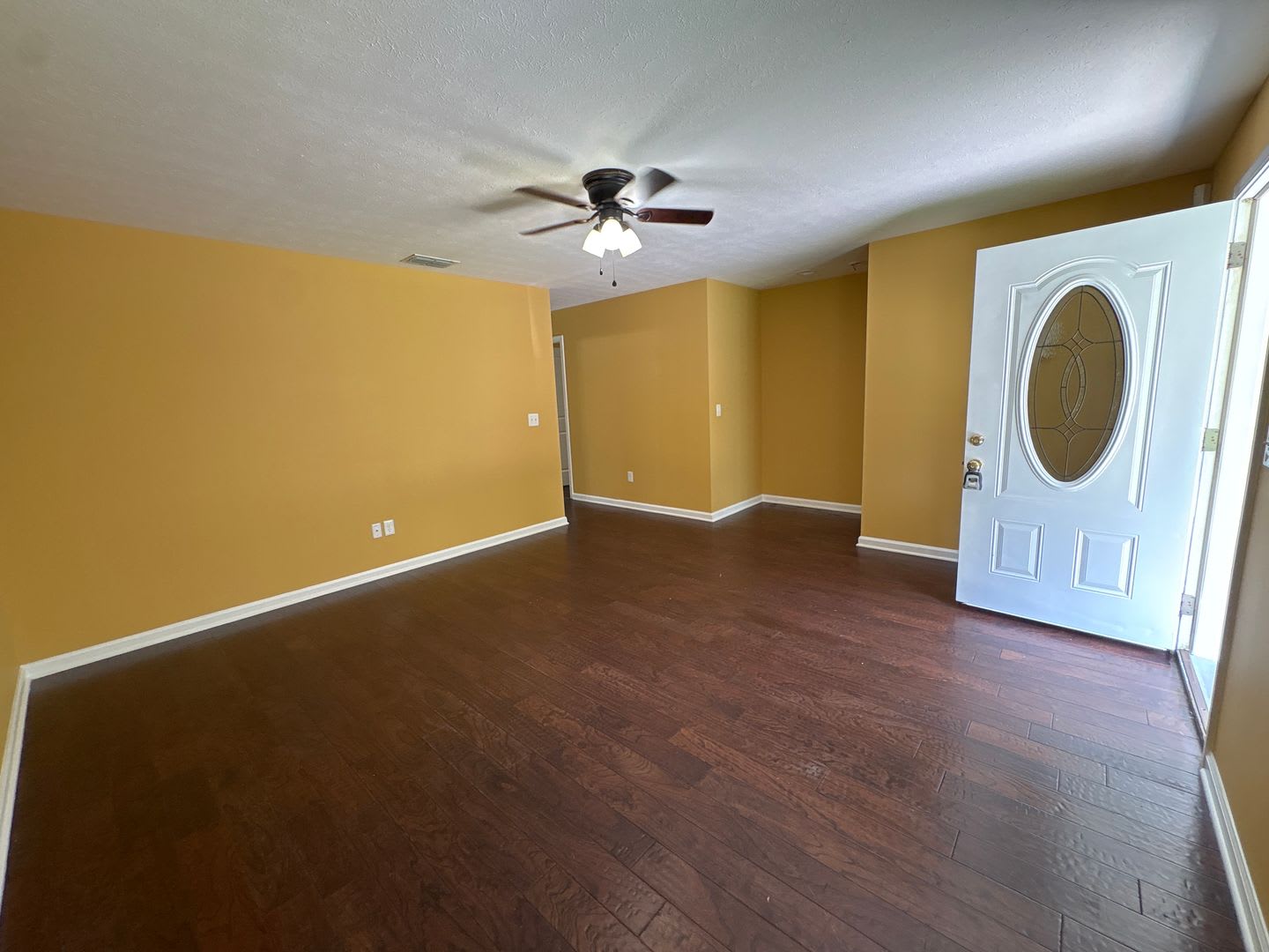 Beautiful Home near Historic Downtown Tullahoma! – photo 4