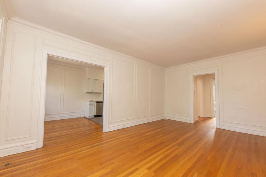 1004 Hinman Ave – photo 4