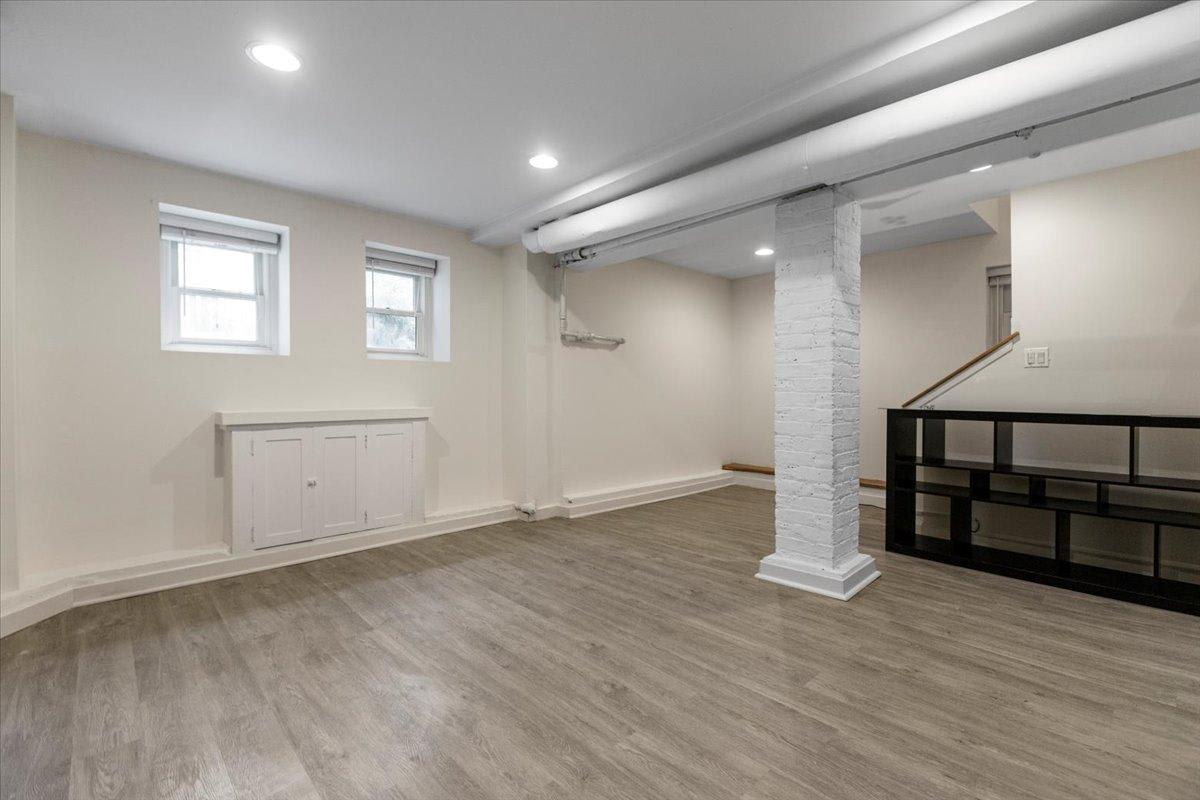 3046 N Kenmore Ave – photo 3