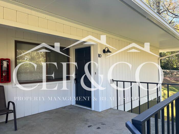 751 Springdale Drive – photo 2