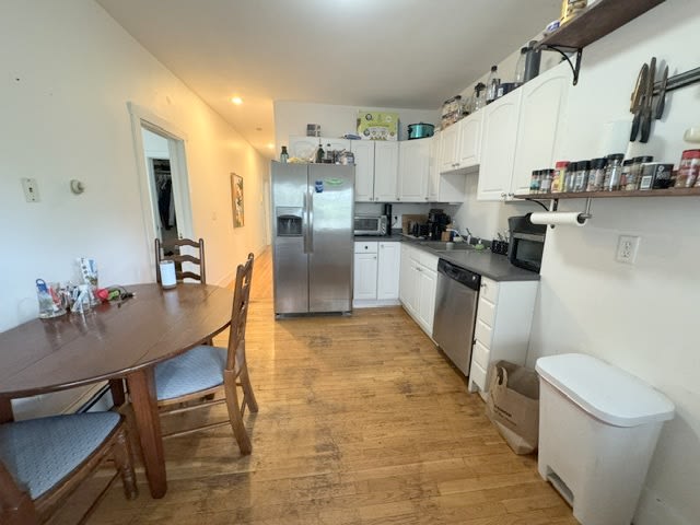 188 L St – photo 4