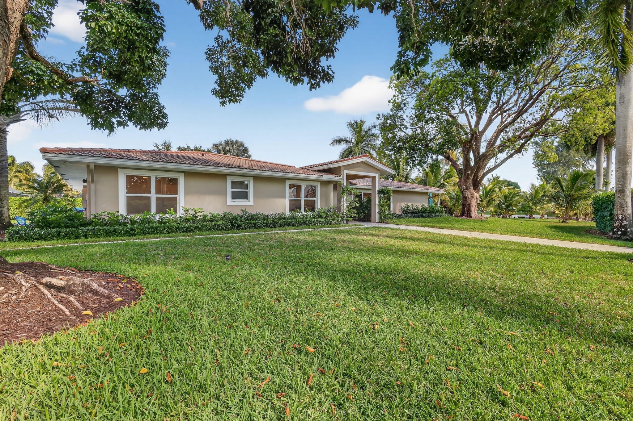 937 SW 34th Court – photo 3