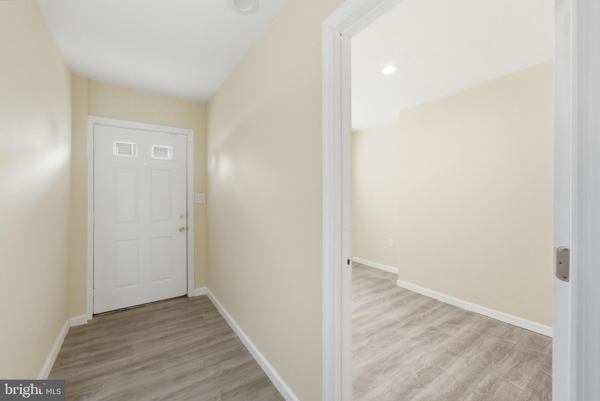 93 Washington Street – photo 4