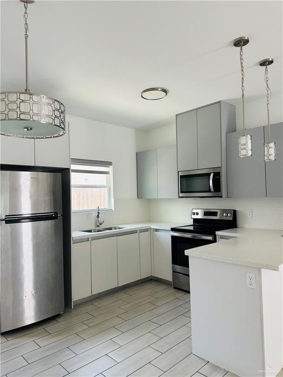 2203 S Pamplona Street – photo 2