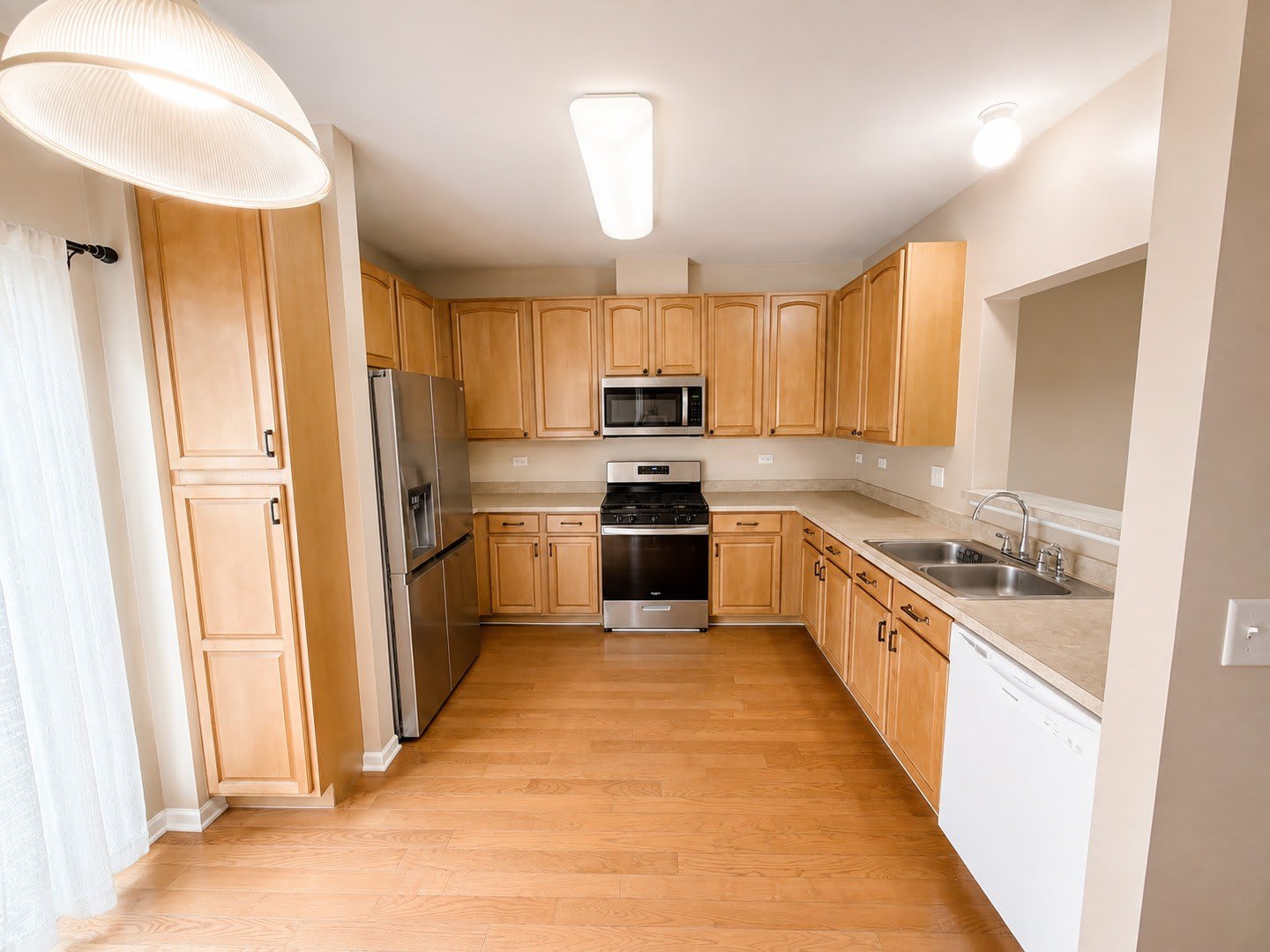 505 Cary Woods Circle – photo 2