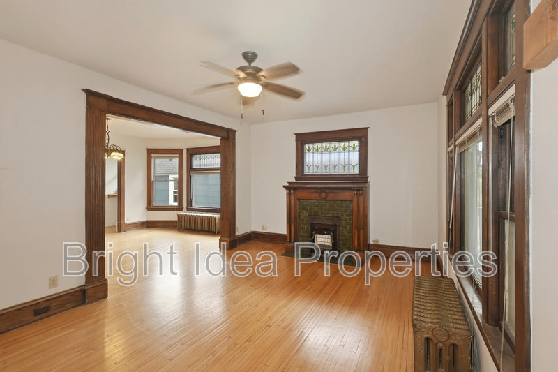 2535 Aldrich Avenue South – photo 4