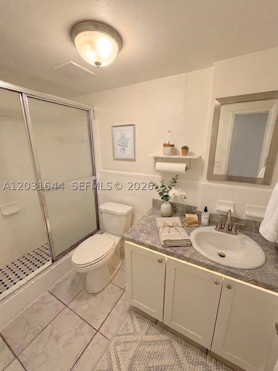 2745 W Okeechobee Rd – photo 4