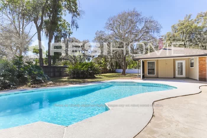1258 Palm Drive – photo 1