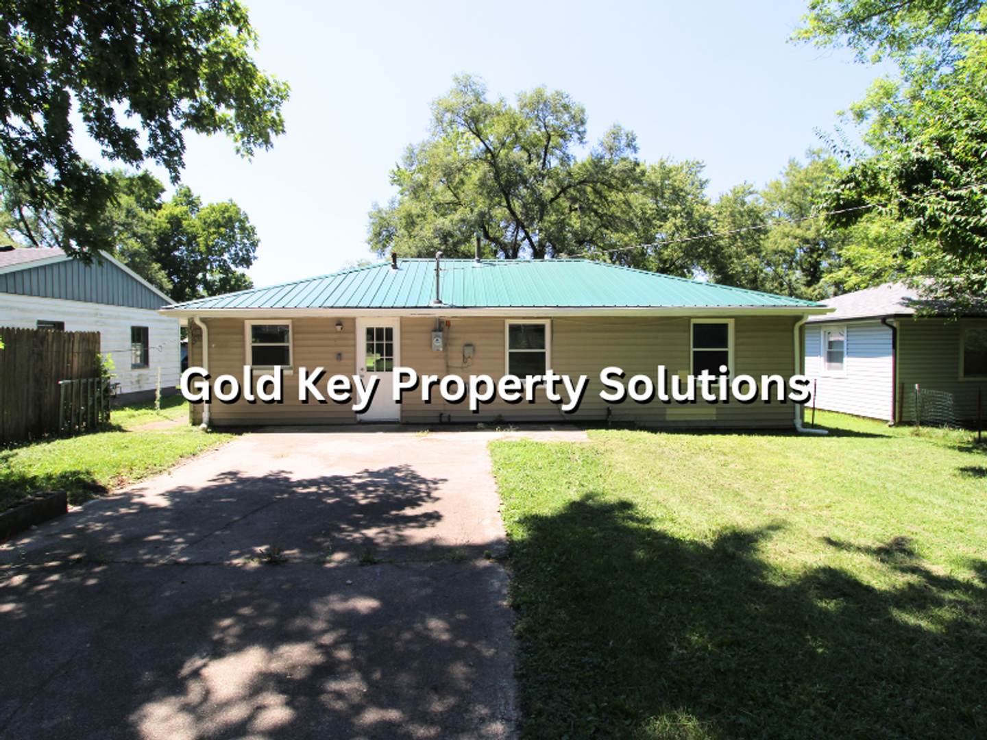 Muncie 3 Br 1 Ba House With New Flooring And Paint Section 8 Approved – photo 4
