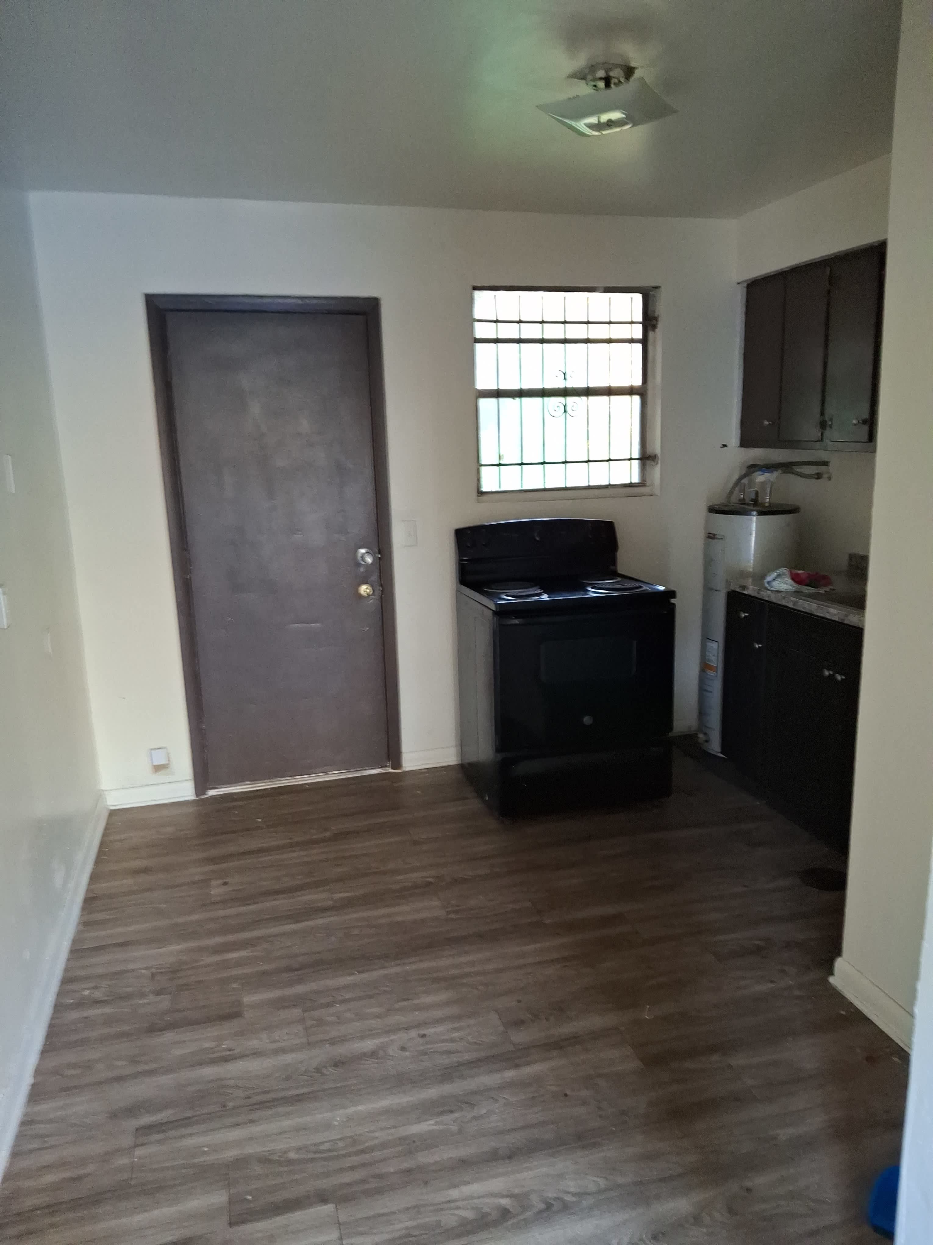 1844 W 14th St – photo 2
