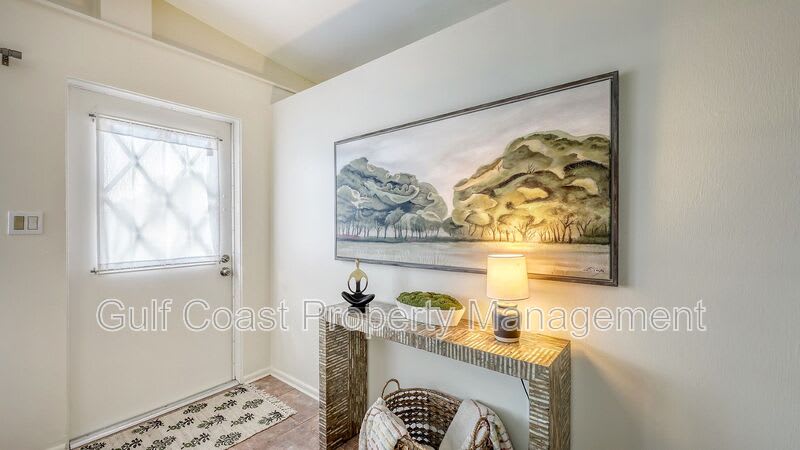 2551 Waneta Drive – photo 2