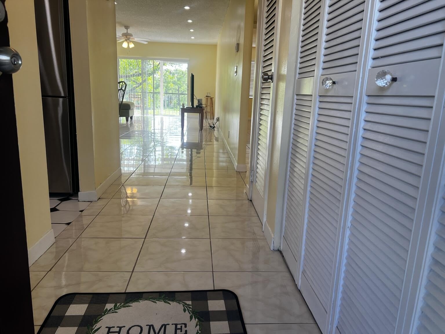 6101 N Falls Cir Drive – photo 2