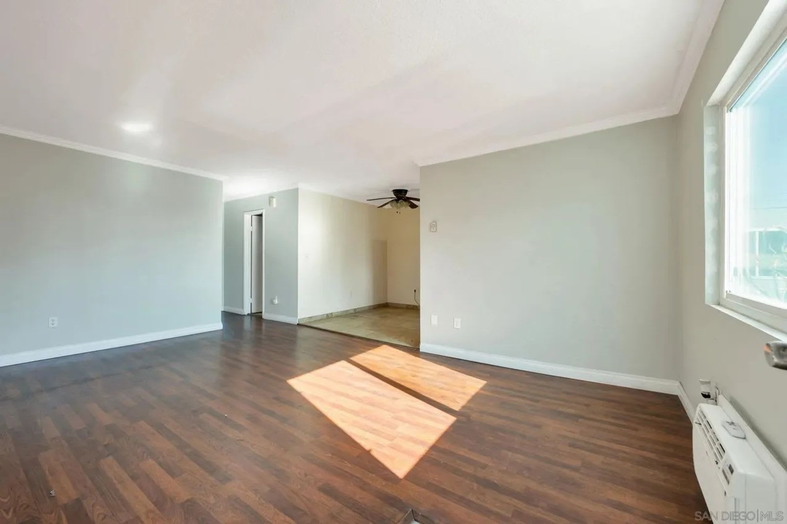 Must see 2 bedroom condo with A/C & community pool! – photo 5