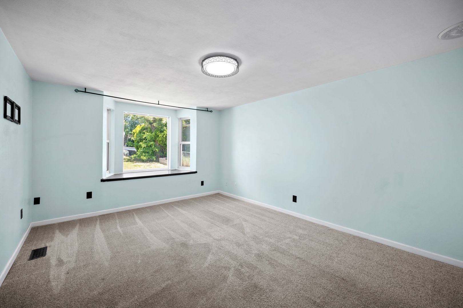Updated 4BR Lidgerwood Home – photo 5