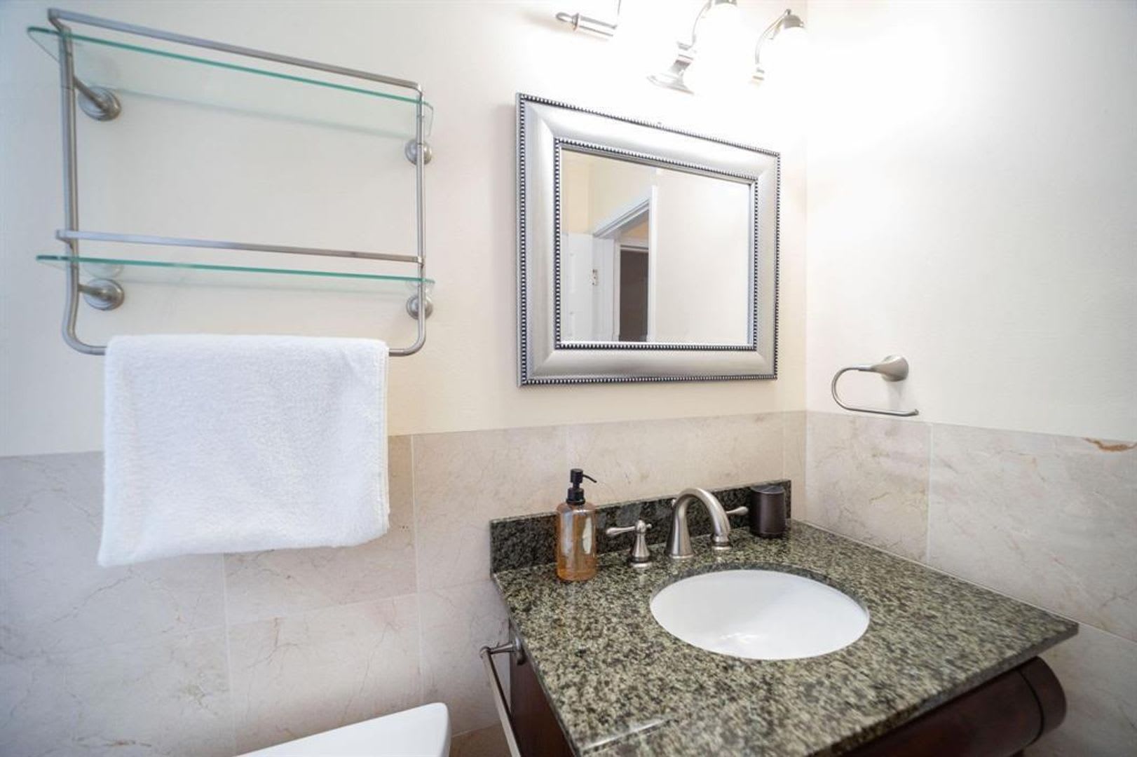 2101 NE 15TH ST FORT LAUDERDALE, FL 33304 – photo 3