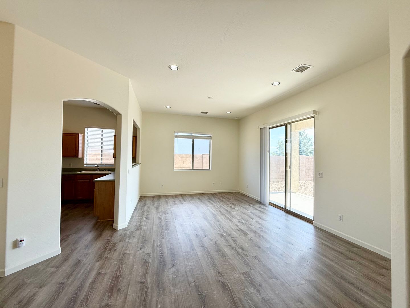 Beautiful 3 Bedroom + Office Home in Granville with Views & Community Amenities – photo 3