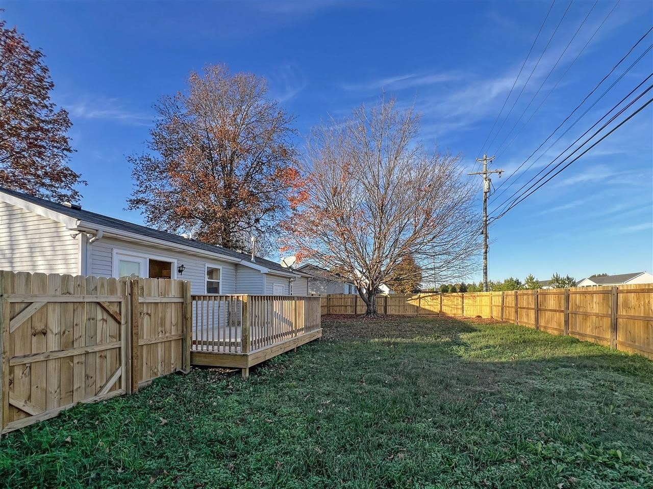 1248 Derek Drive – photo 4
