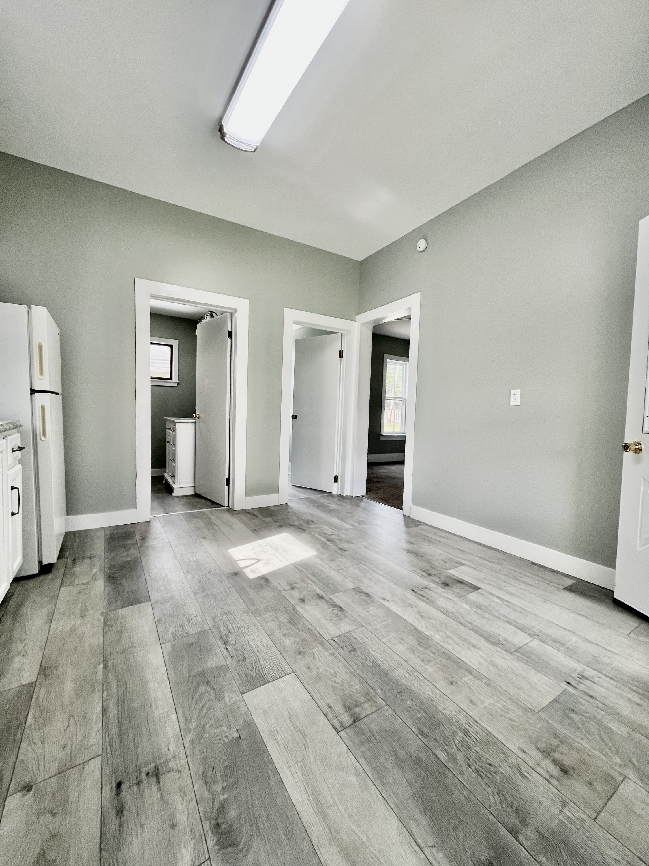 117 W Hemlock St – photo 1