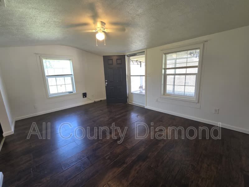 237 Helen Avenue – photo 2
