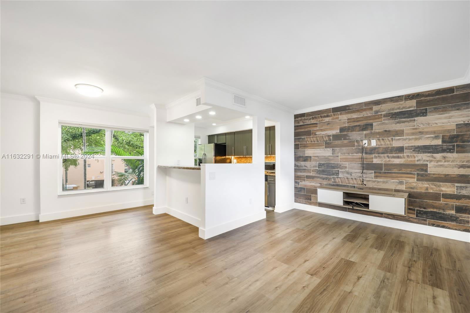 235 Antilla Avenue – photo 3