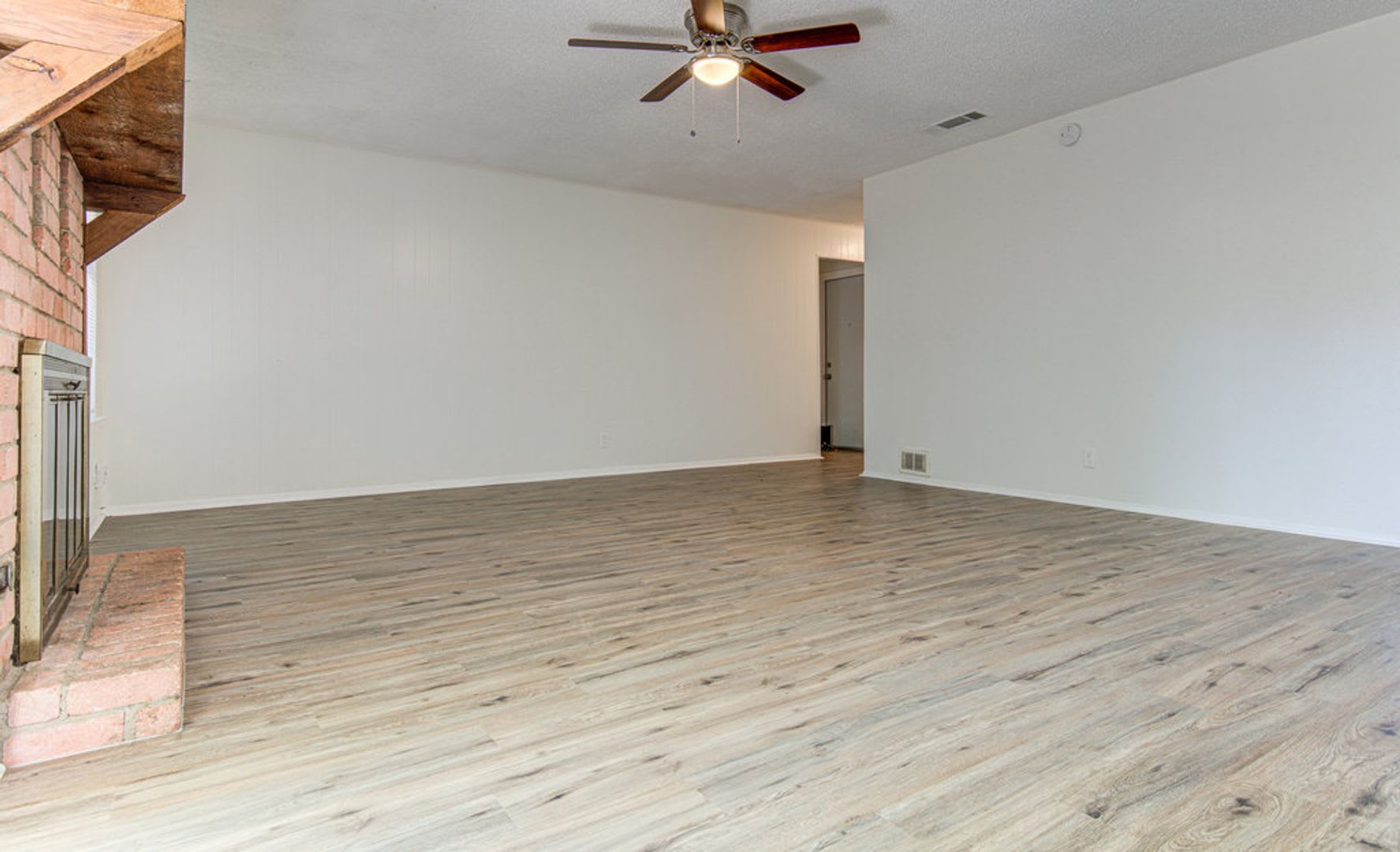 Two Weeks Free Rent Beautifully Refreshed 3 Bedroom 2 Bath Home In The Highly Desirable Anderson Mill Community – photo 4