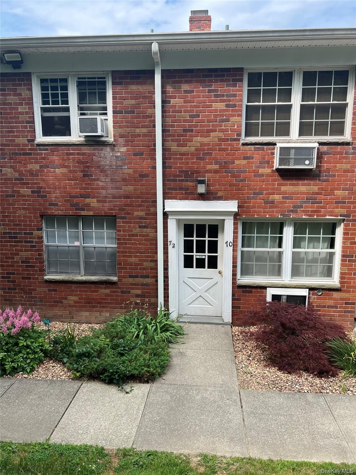 6 Colonial Road – photo 2