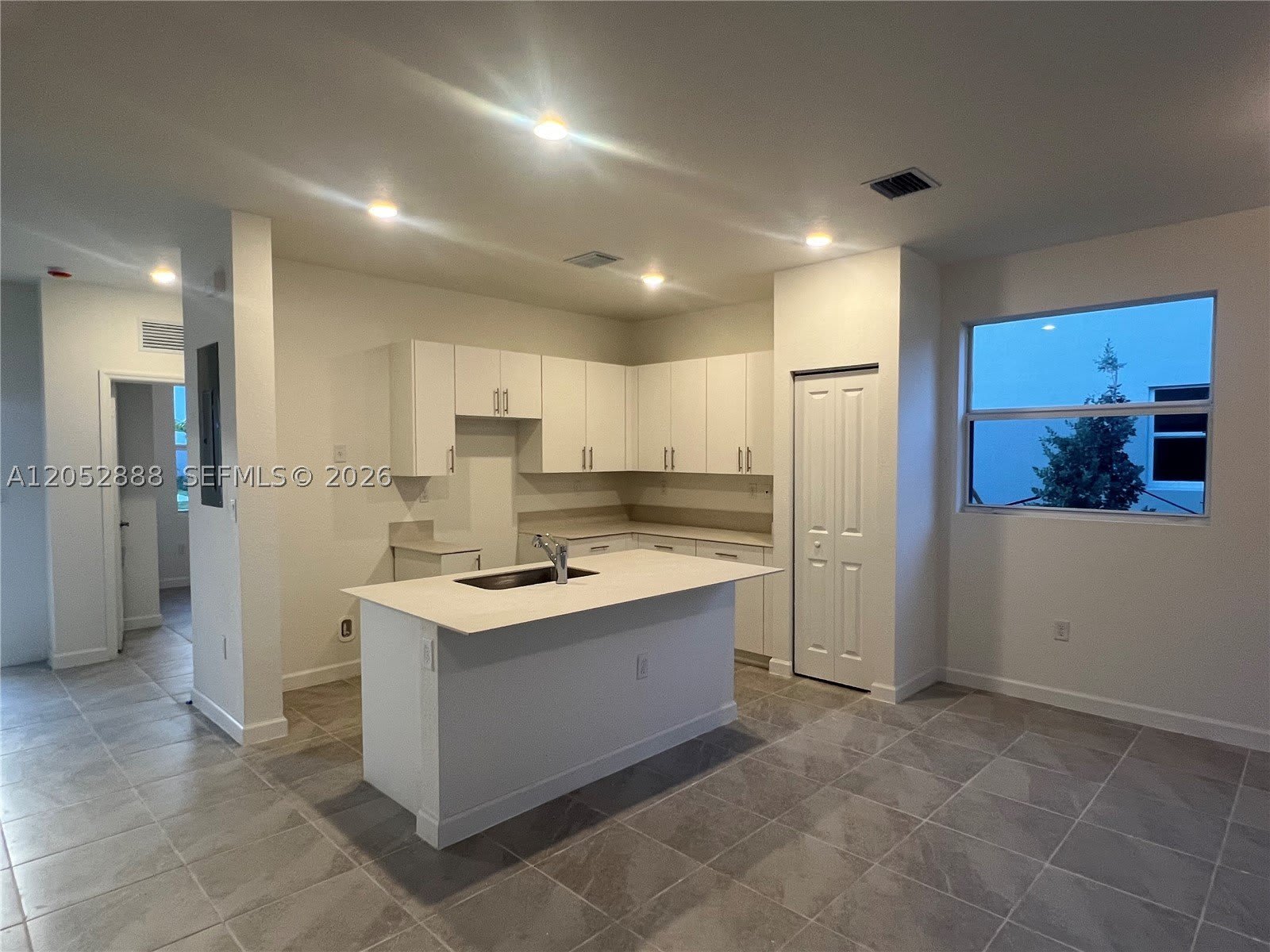 106 SE 11th CT – photo 4