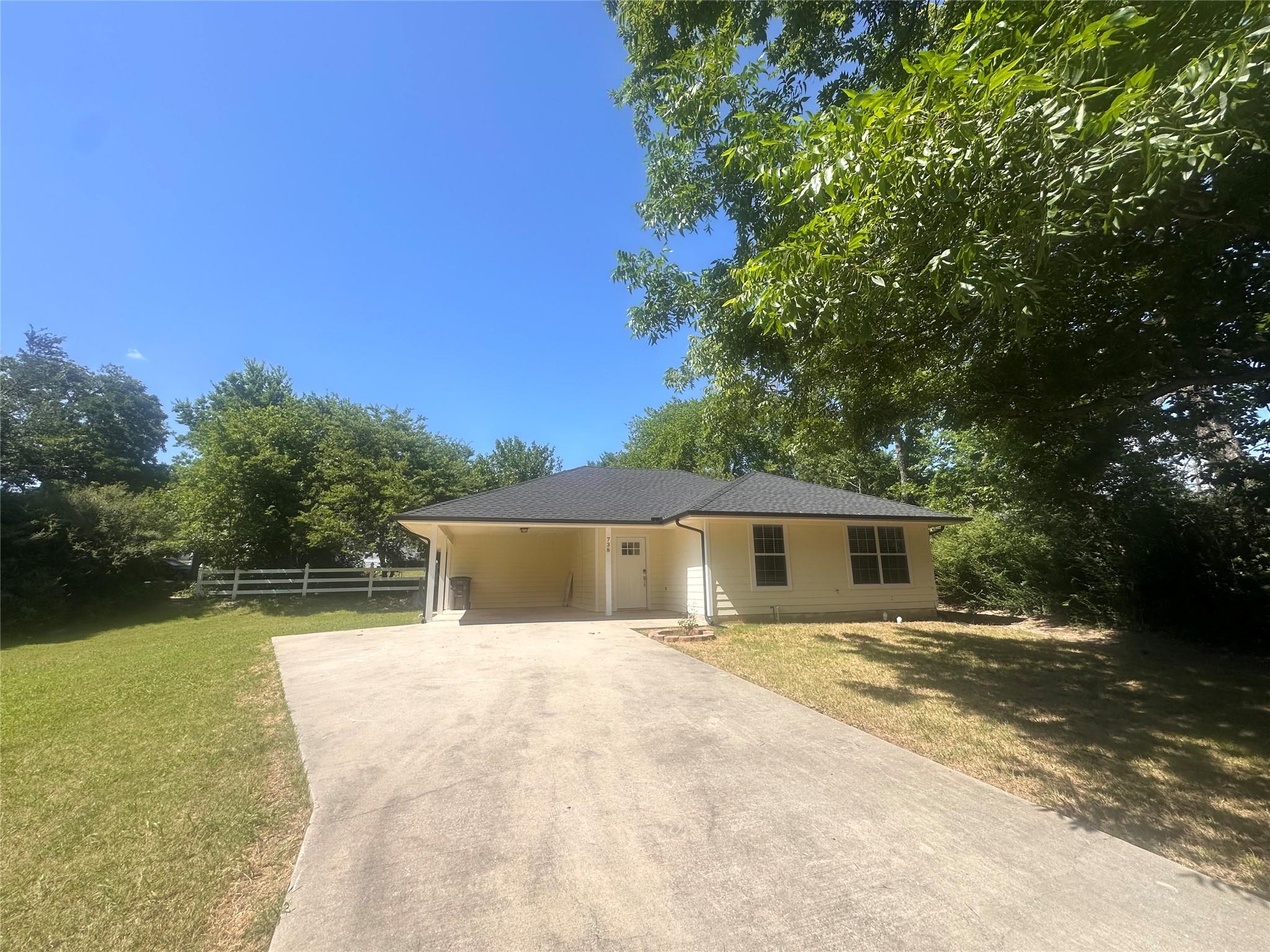 738 Wayne Ave – photo 1