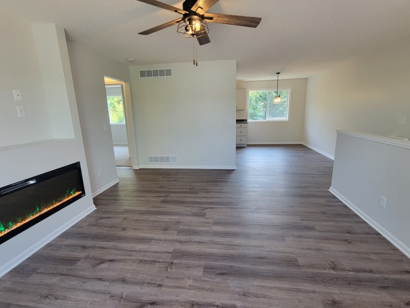 6984 91St Street Northeast 1 – photo 4