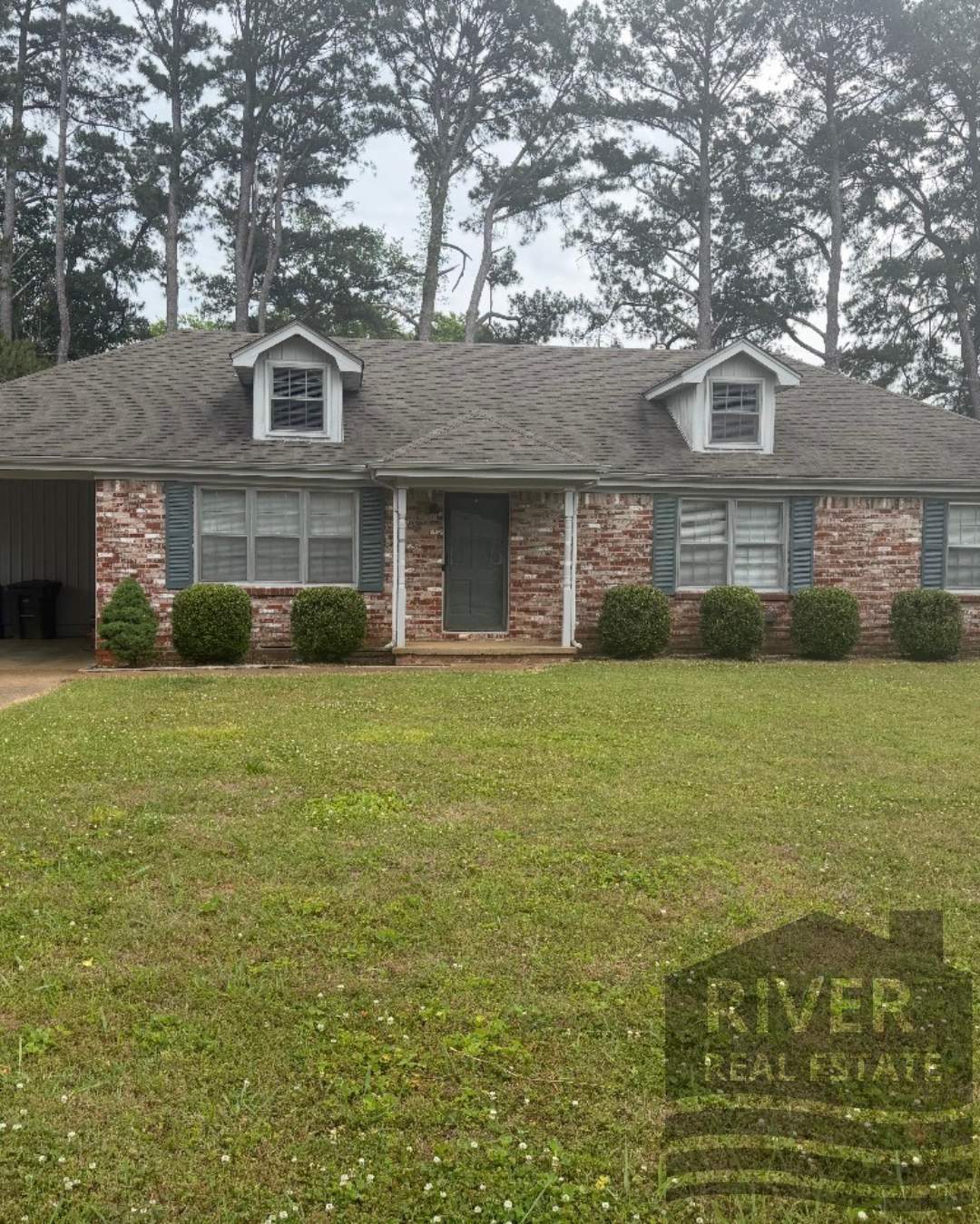 2150 Estaline Drive – photo 1