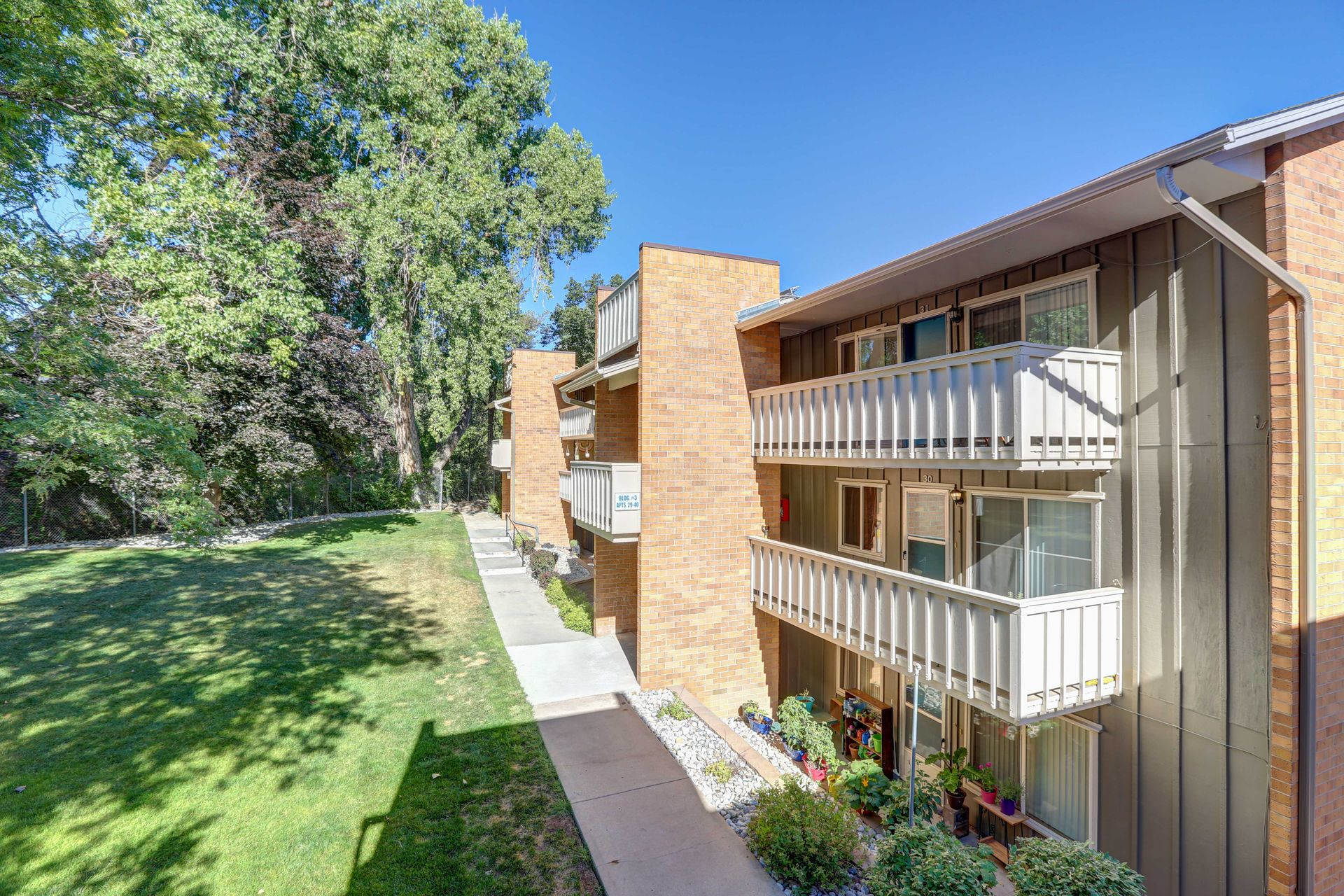 Oak Hill Apartments – photo 3