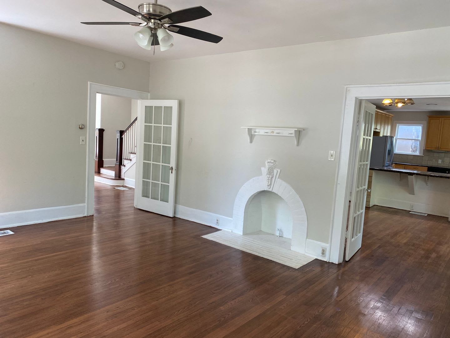 UT PRE-LEASE: 6 Bedroom Home w/ 2 Living Areas, Short Bike/Walk to UT – photo 3