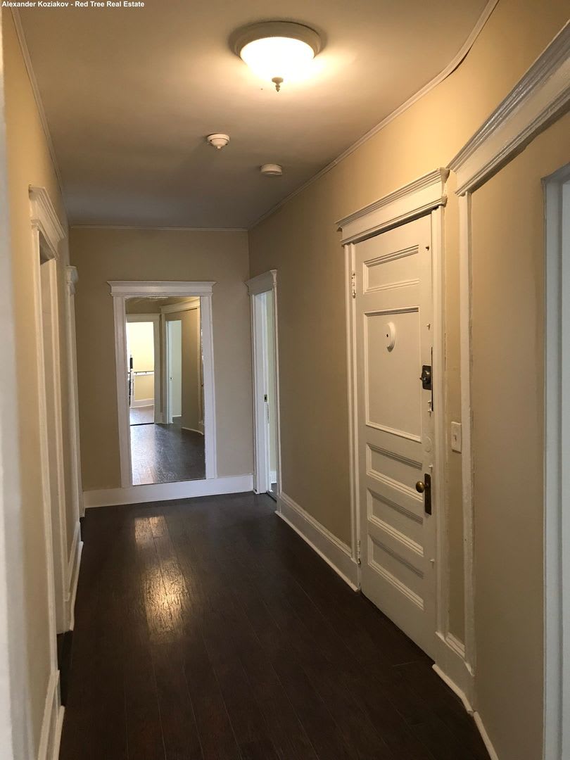 Charming 5 Bedroom – photo 4