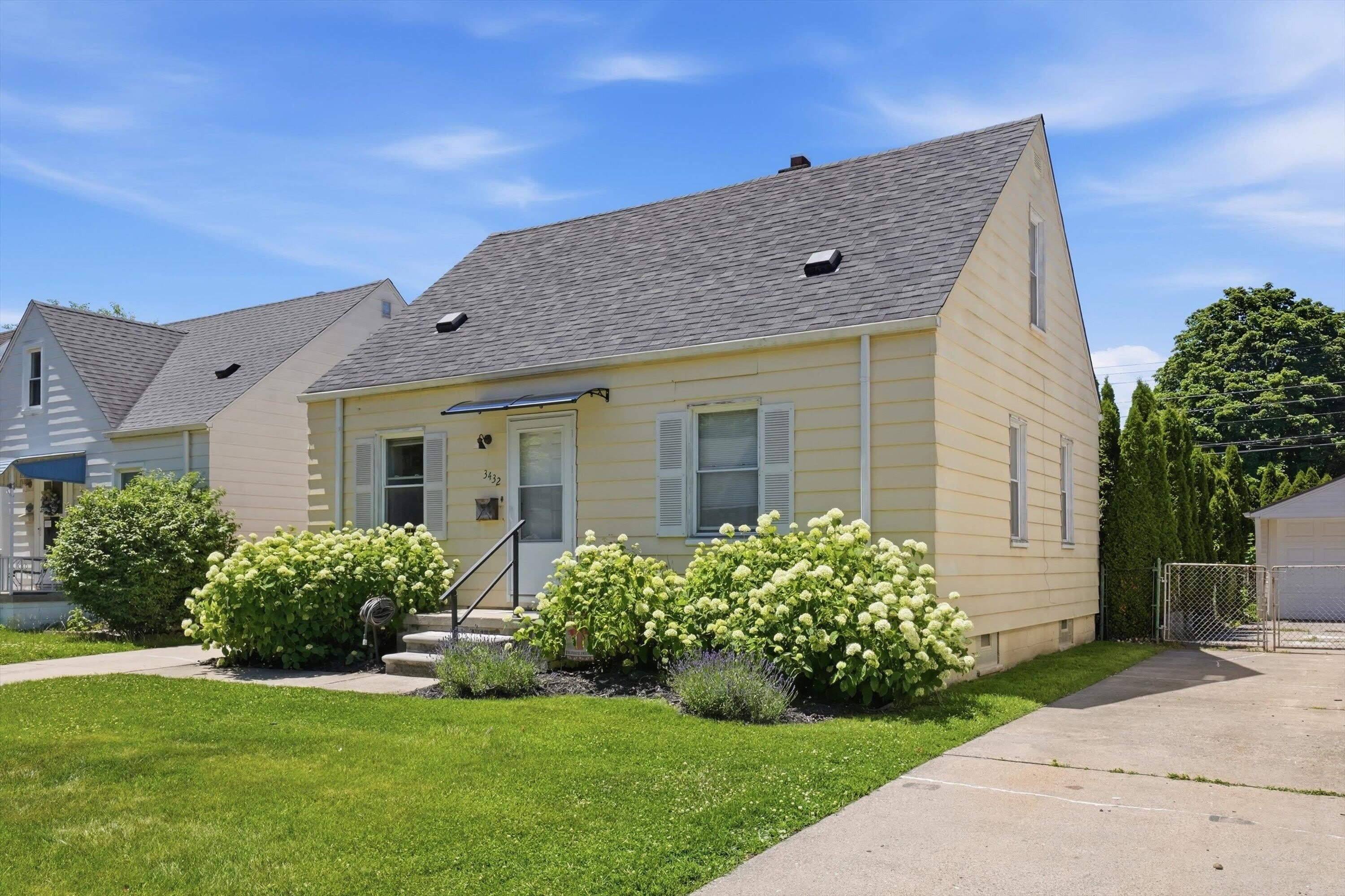 3432 Woodside Street – photo 4