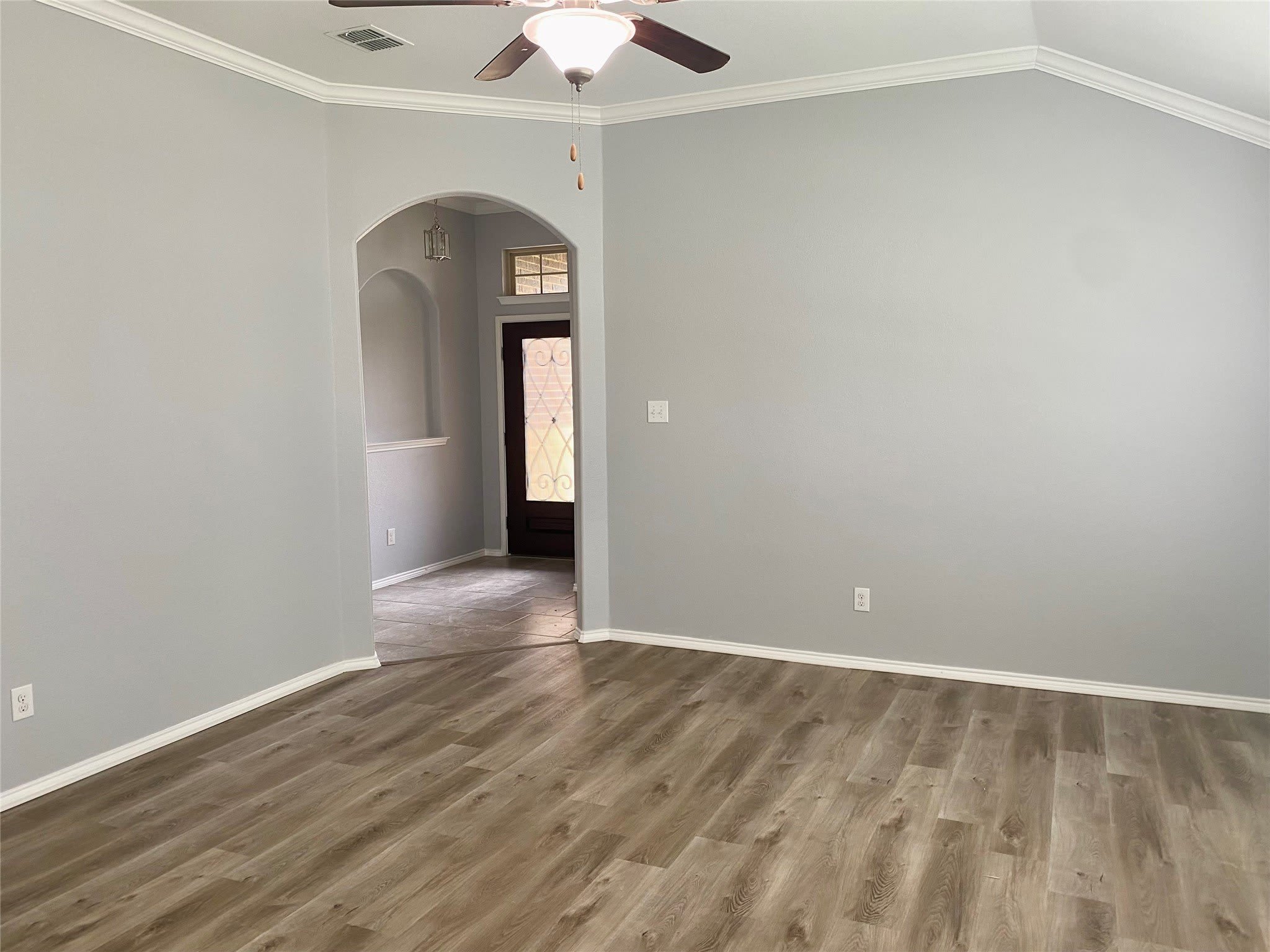 279 Oxford Drive – photo 4