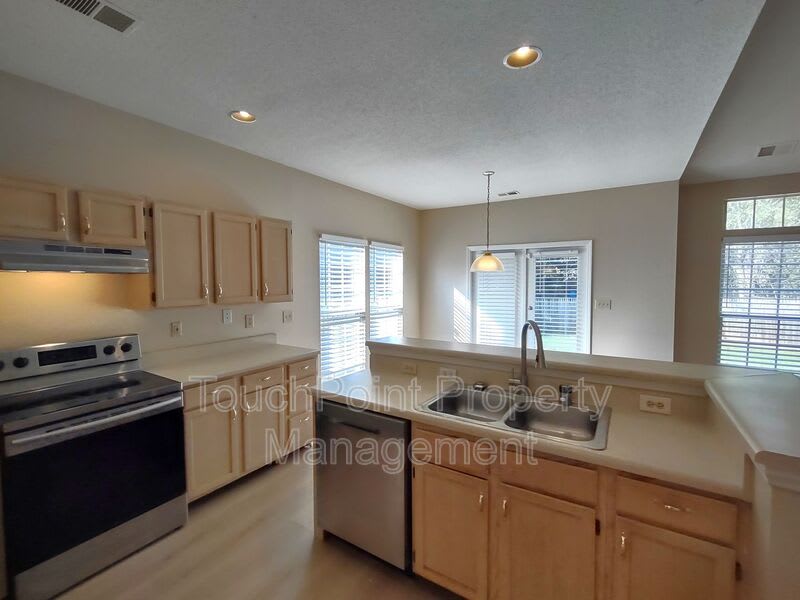 1111 Land Grant Road – photo 4