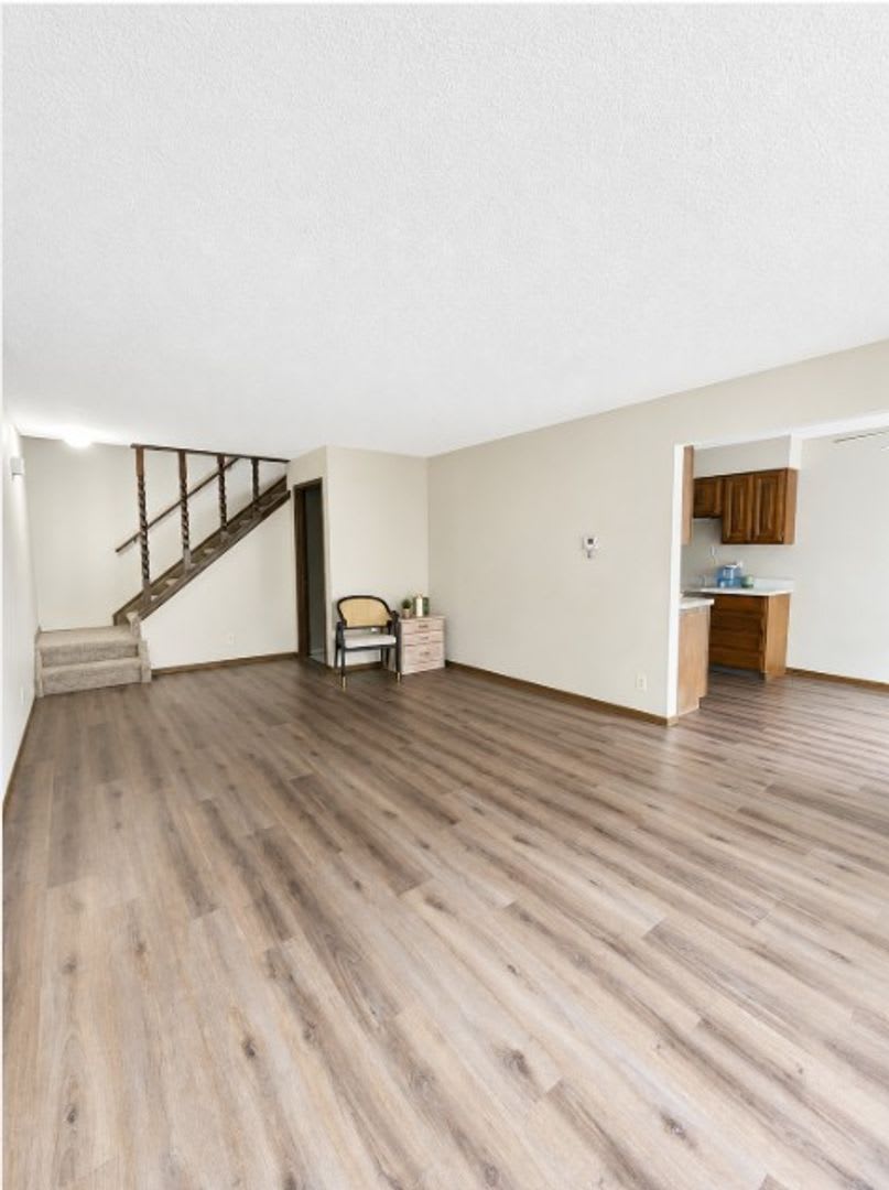 Orangewood – photo 1