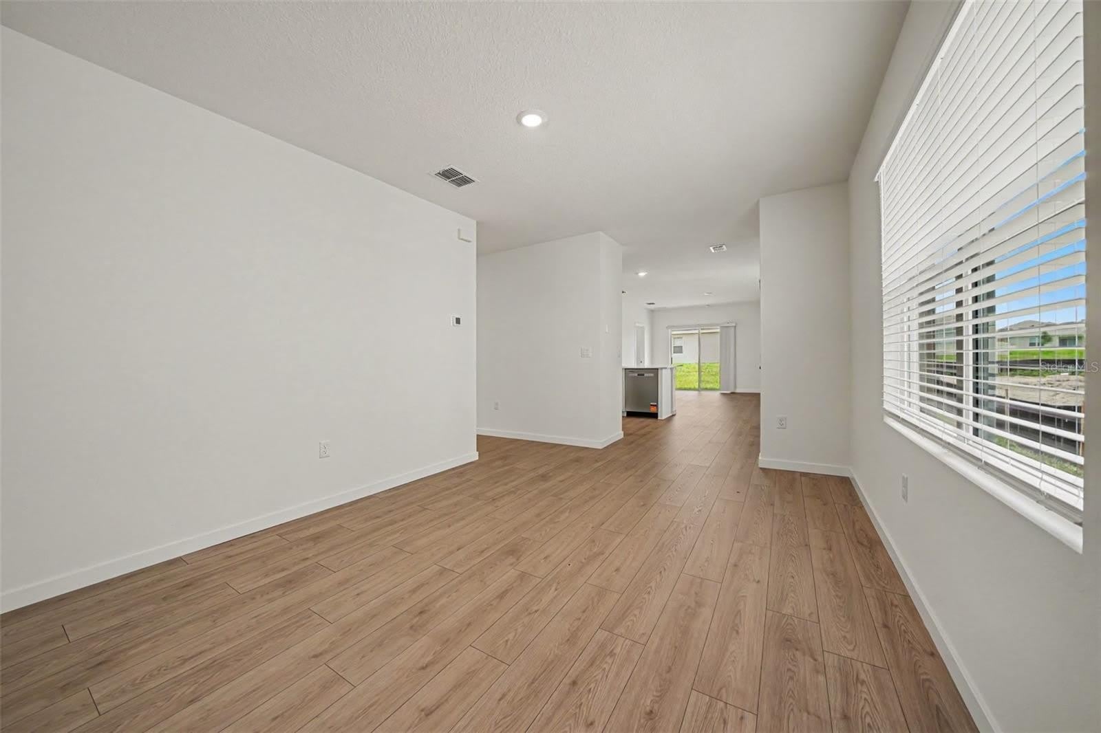 3408 SPINEYWOOD Drive – photo 2