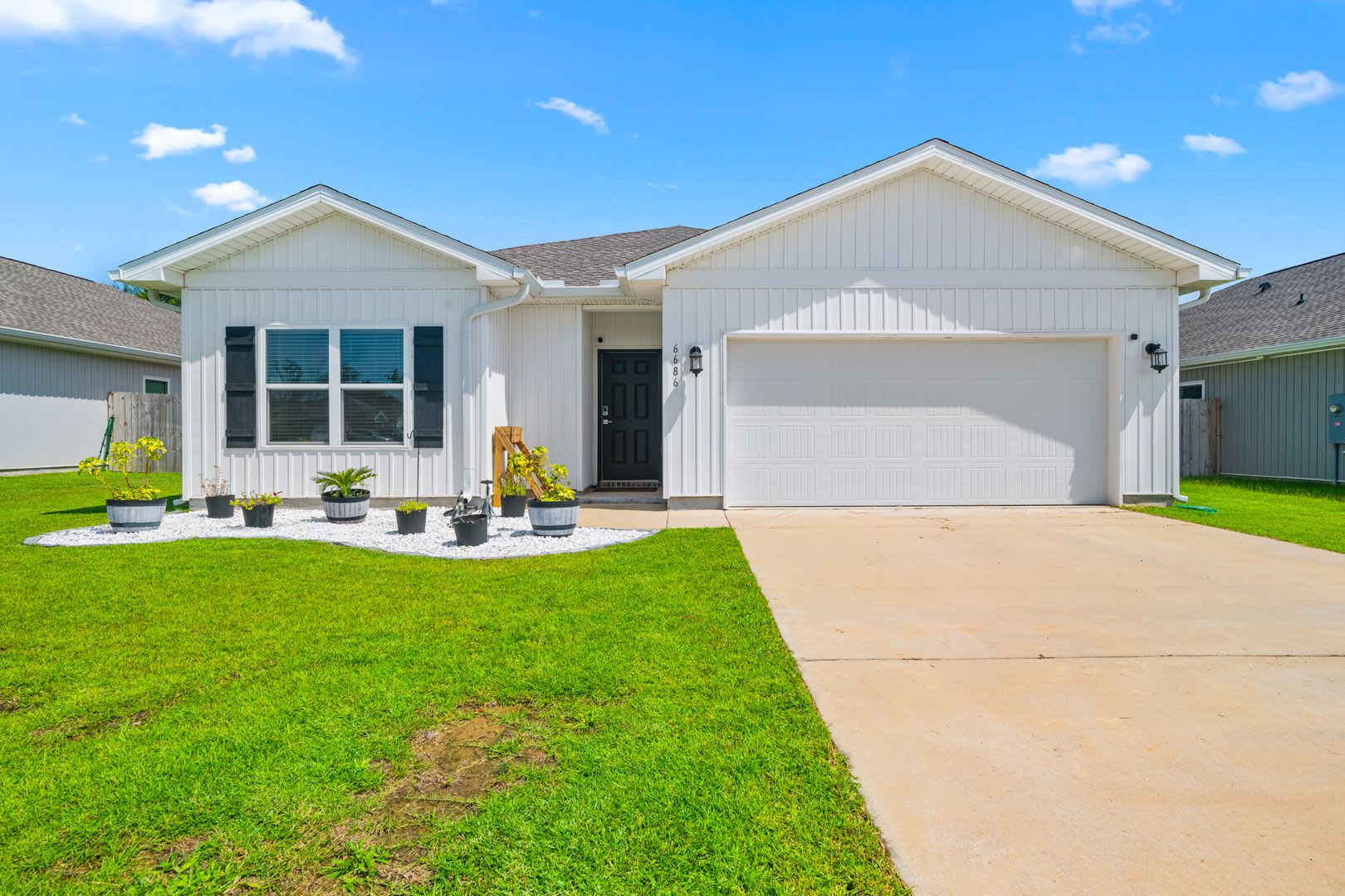Modern 3 Bed 2 Bath Home In Beulah – photo 1