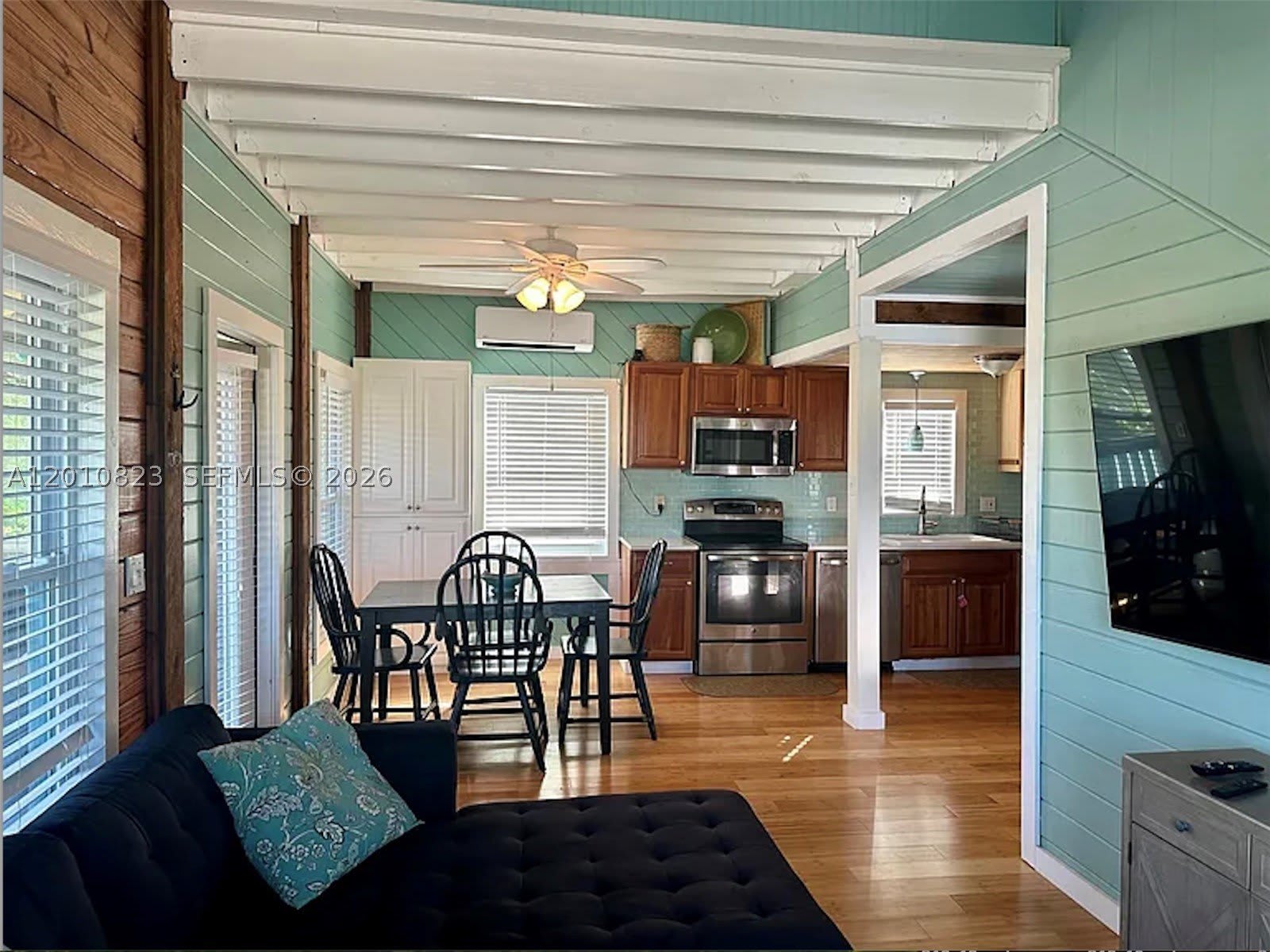 813 Hawksbill Ln – photo 4
