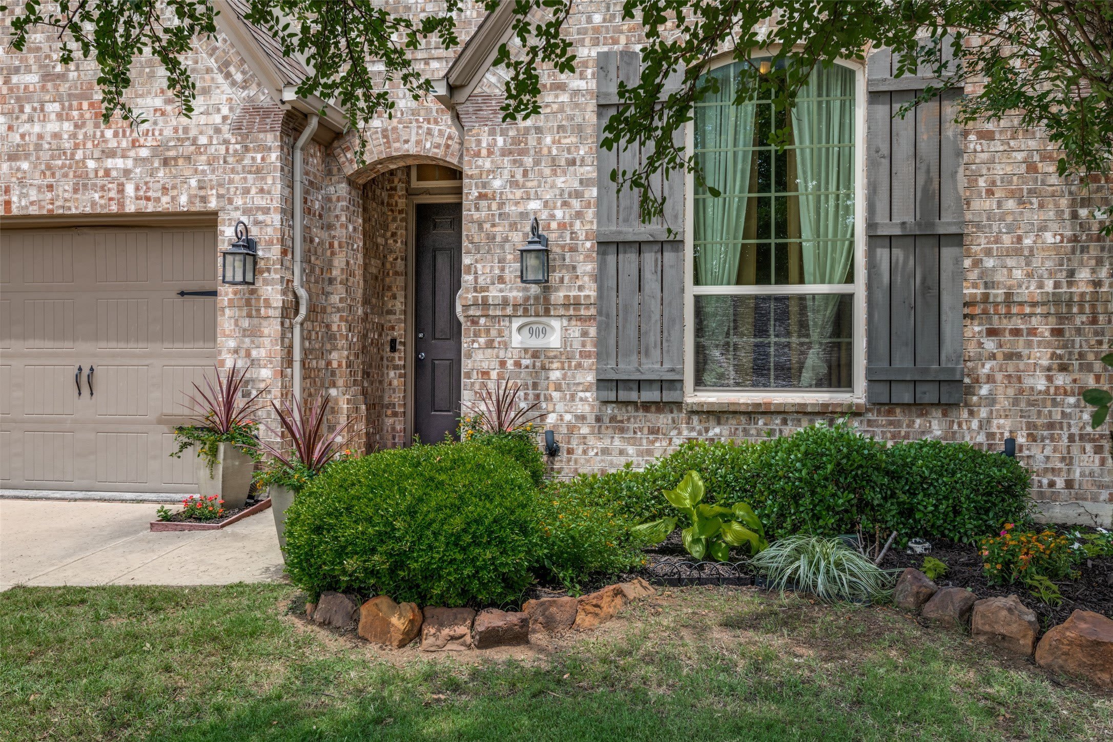 909 Hubbard Creek Trail – photo 5