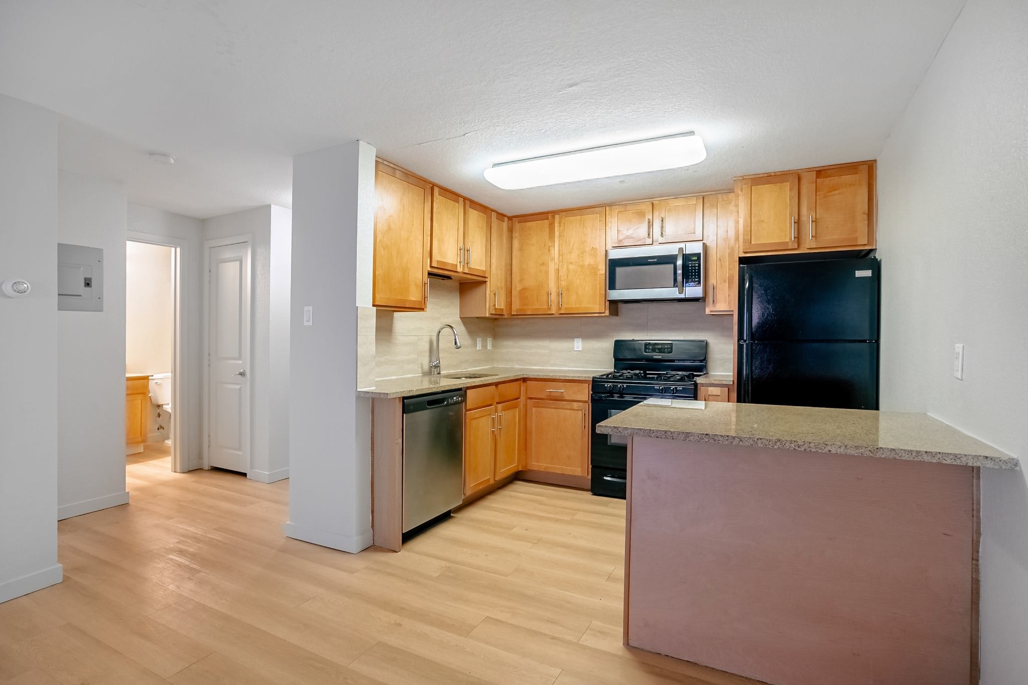 1520 S Albion – photo 1