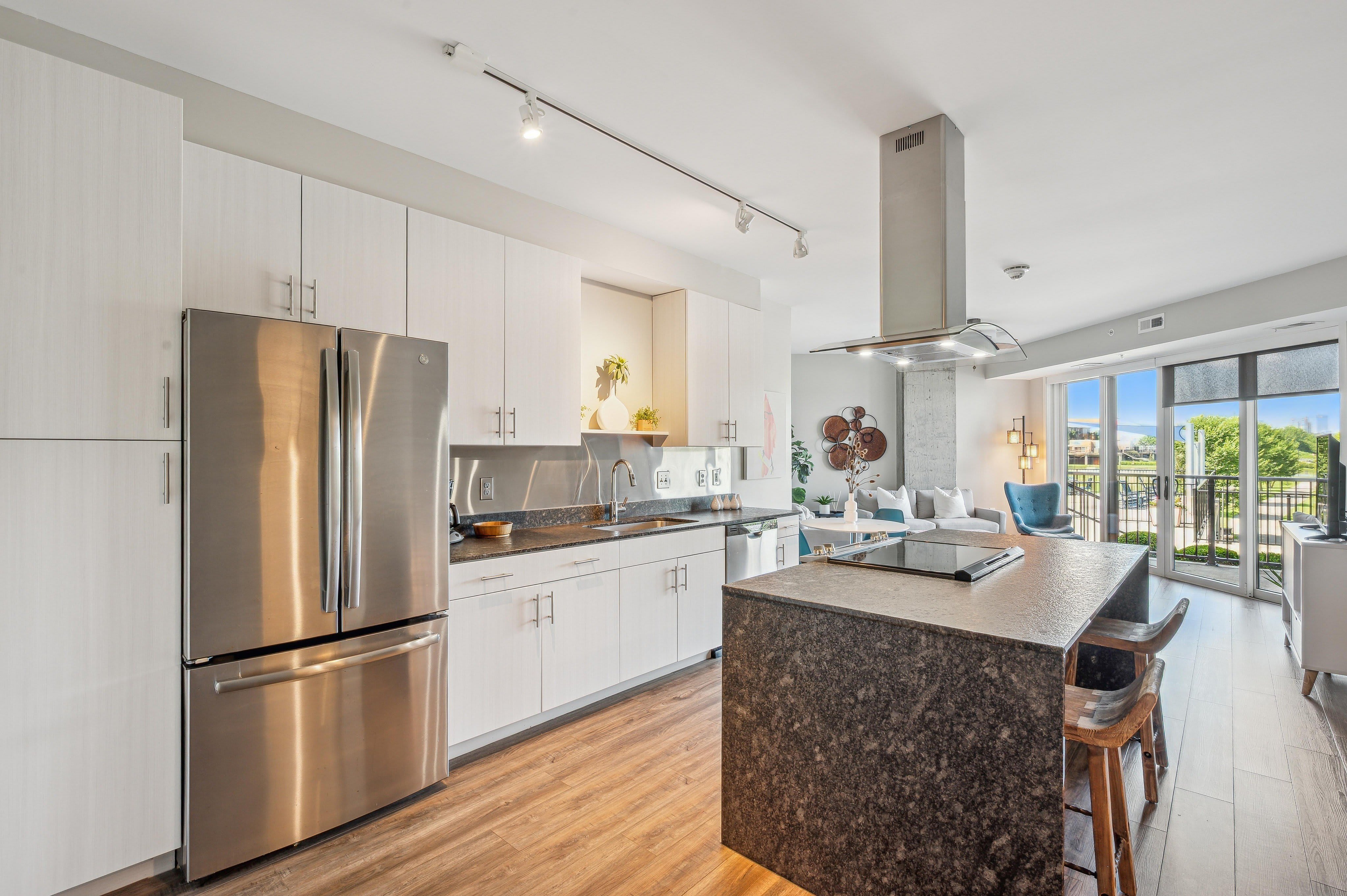 Waterside at RiverPark Place – photo 5