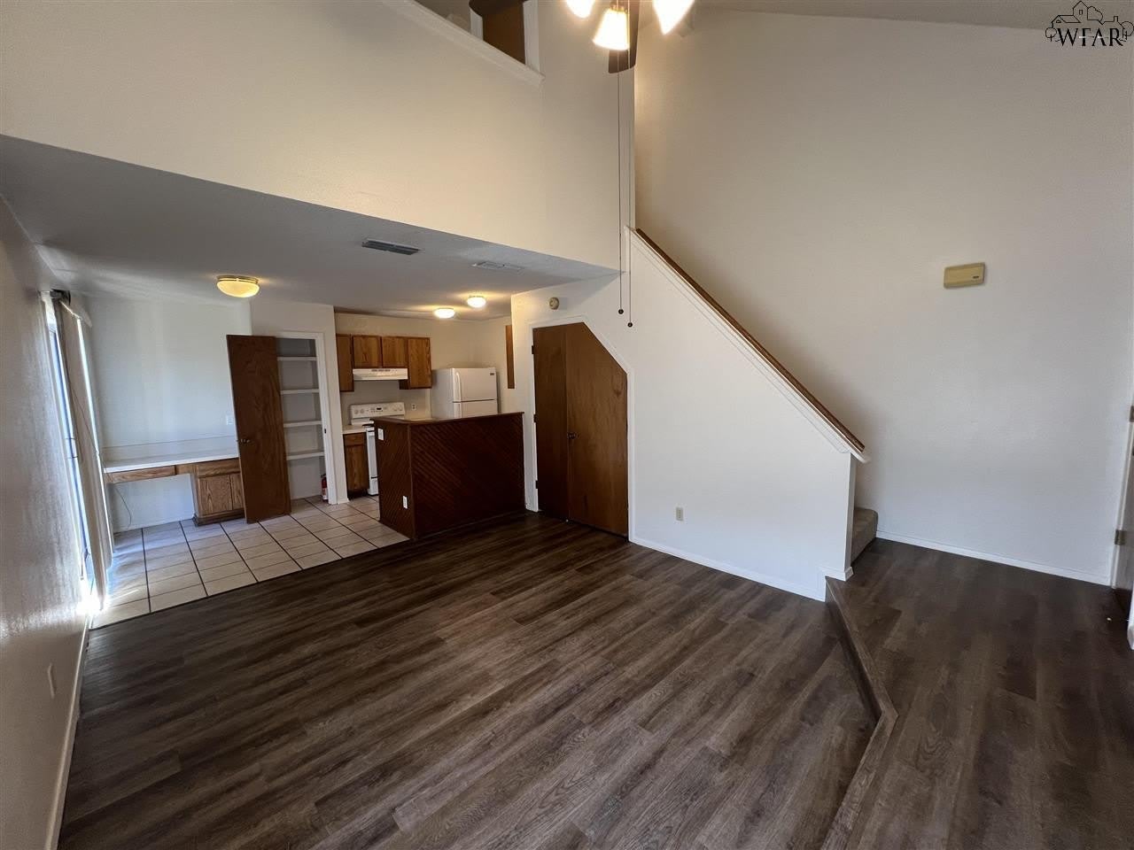 4501 Mistletoe Drive – photo 2