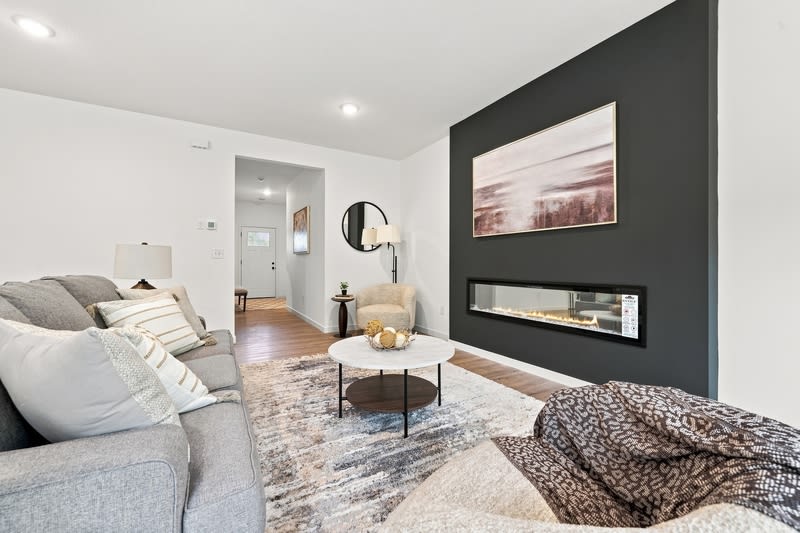 1726 Donway Drive – photo 2