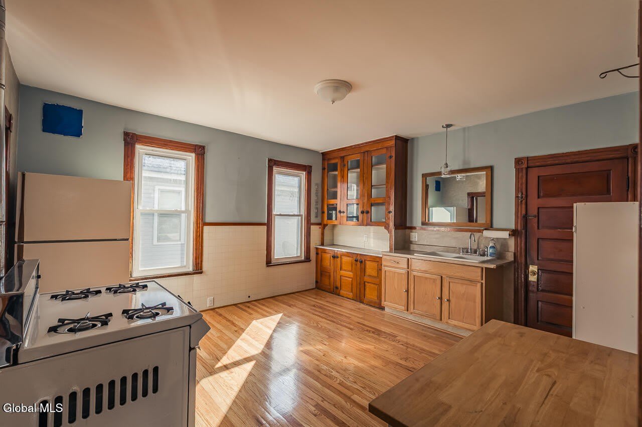 65 Van Derveer Street – photo 5